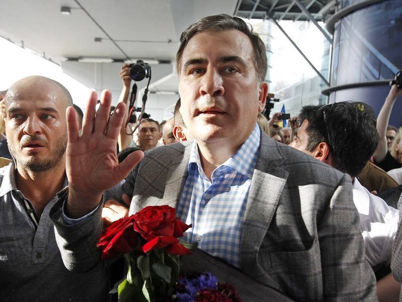 Украинские прокуроры решили проверить законность депортации Саакашвили