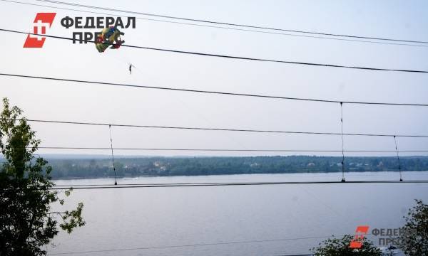 На Среднем Урале во время тренировочного прыжка разбился парашютист