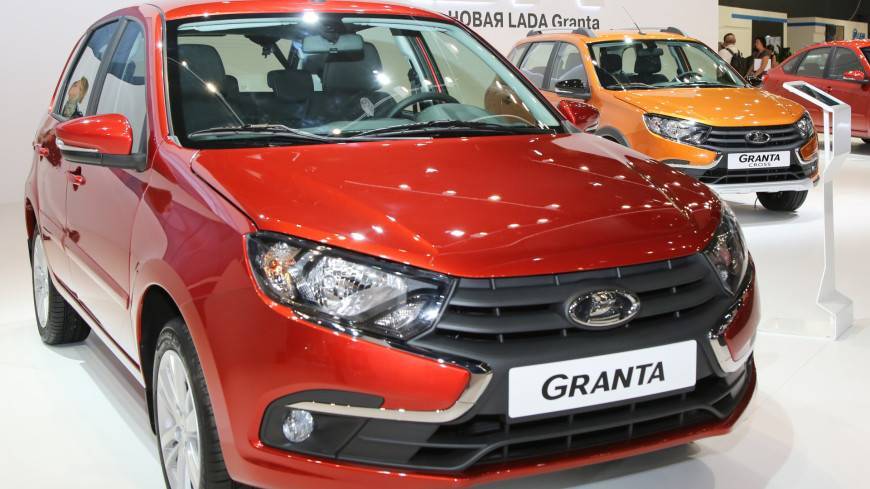 «АвтоВАЗ» отзывает почти четыре тысячи машин Lada Granta