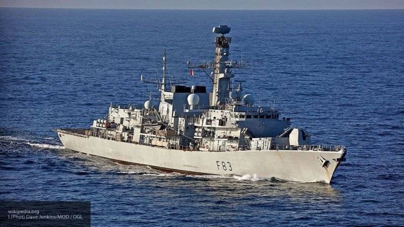 Британский сторожевой HMS Mersey сопроводил группу кораблей ВМФ РФ в Ла-Манше