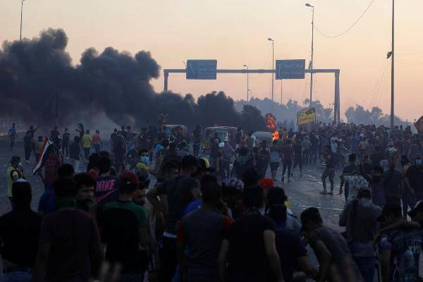 Жертвами беспорядков в Багдаде в ночь на понедельник стали 15 человек