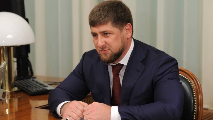 Кадыров поздравил Путина с днем рождения и поблагодарил за поддержку Чечни