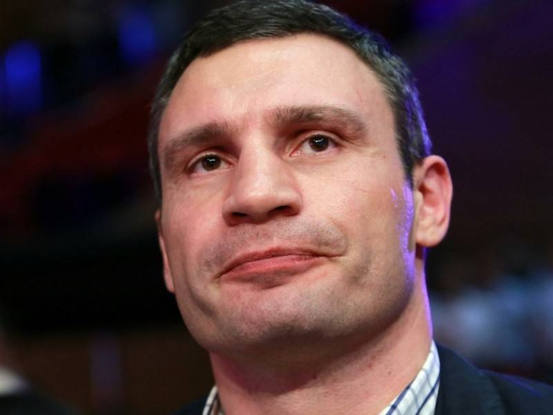 Суд рассмотрит иск Кличко к кабмину Украины из-за увольнения