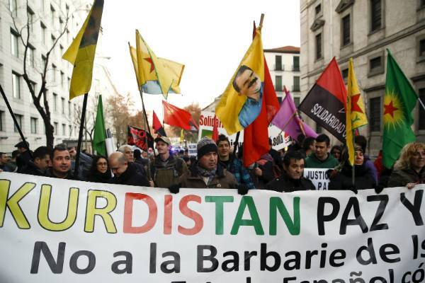Курды призвали Россию и Сирию защитить их от турецкого вторжения