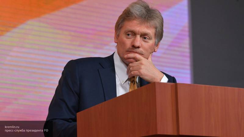 Песков объяснил повышение зарплат президента и премьер-министра РФ
