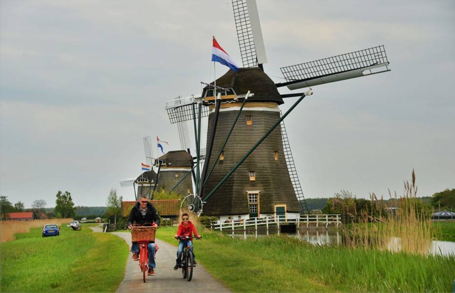 Власти Нидерландов решили отказаться от названия Голландия
