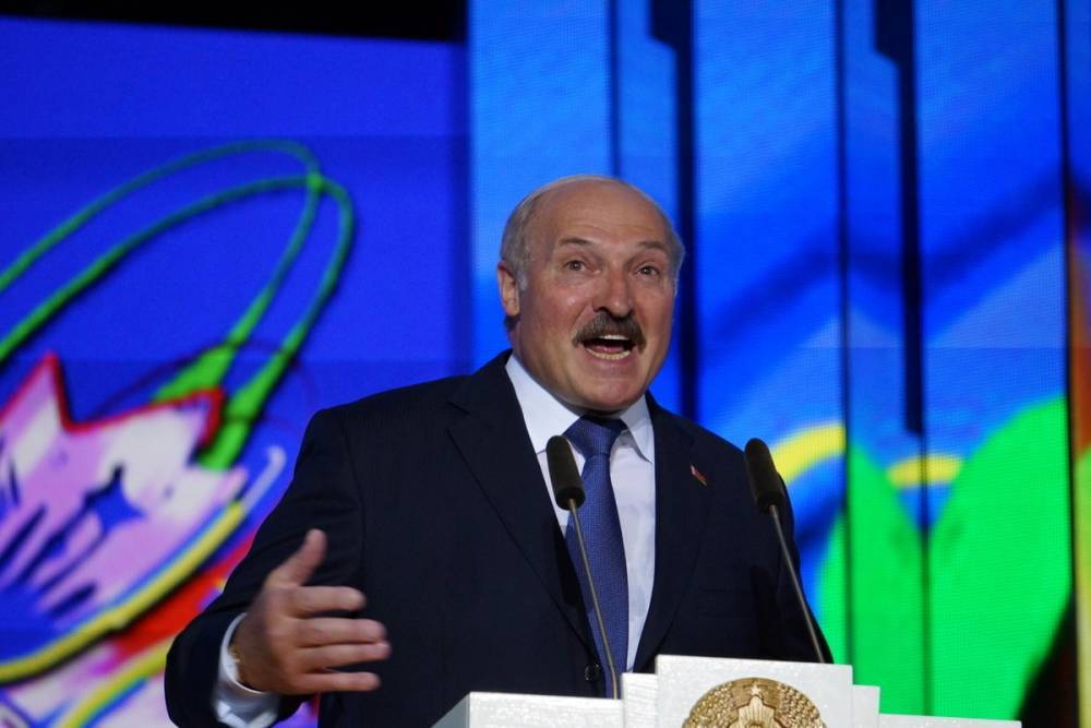 Лукашенко назвал события в Донбассе конфликтом России и Украины