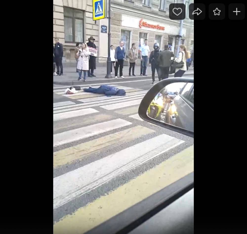 На проспекте Победы сбили женщину на пешеходном переходе
