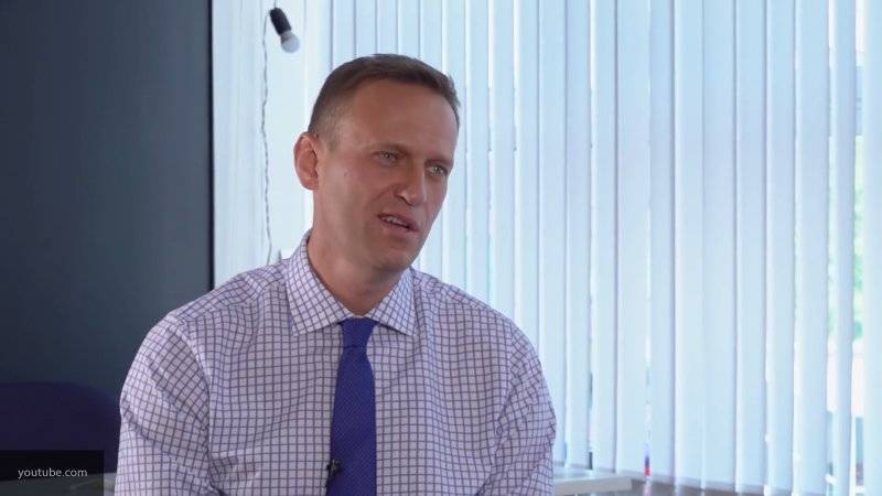 Уставший от неудач Навальный снова подсел на кокаин