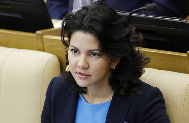 Депутат Госдумы Инга Юмашева прокомментировала свой допрос в аэропорту Нью-Йорка