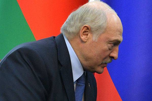 Лукашенко назвал войну в Донбассе конфликтом России и Украины