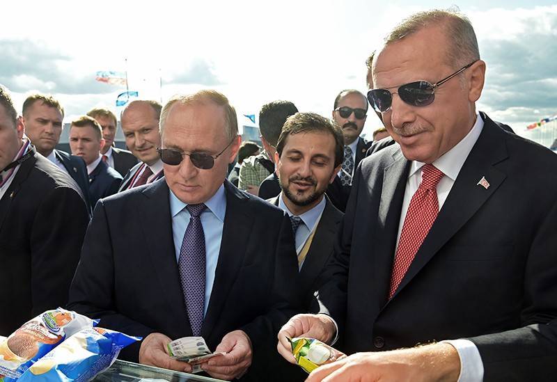 Прощай, доллар: Москва и Анкара перешли на расчеты в нацвалютах