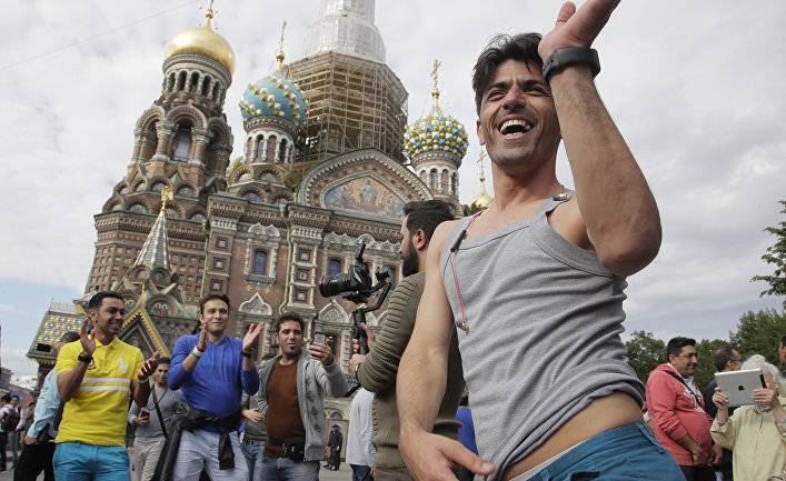 Bloomberg (США): Владимир Путин заманивает туристов в Россию бесплатными электронными визами