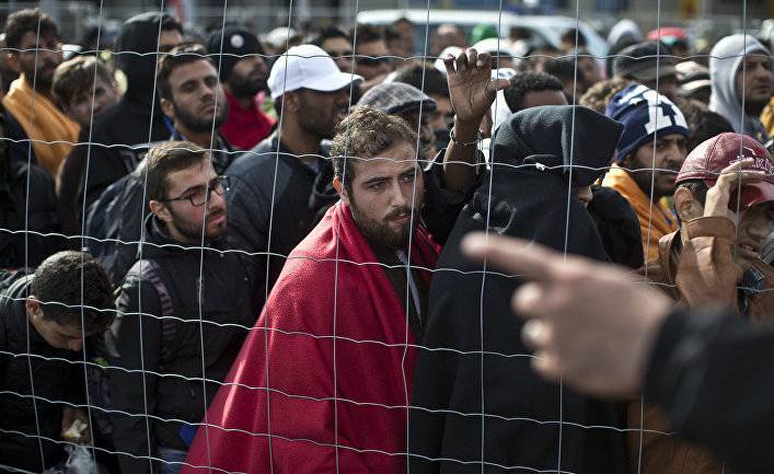 Raseef22 (Ливан): первый день в лагере беженцев в Германии — это больше похоже на военную тюрьму