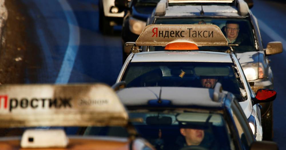 Раскрыт доход московских таксистов