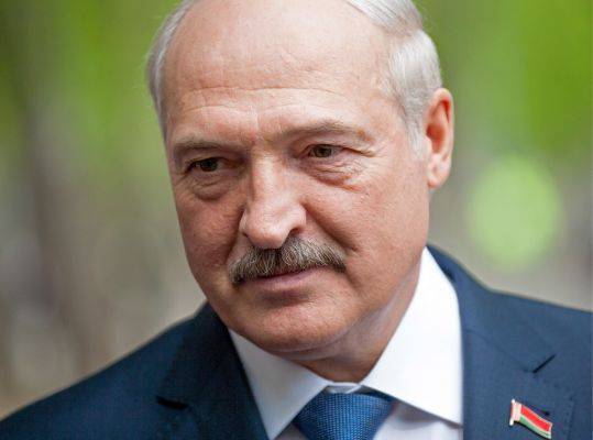 Лукашенко: Украину подарили НАТО