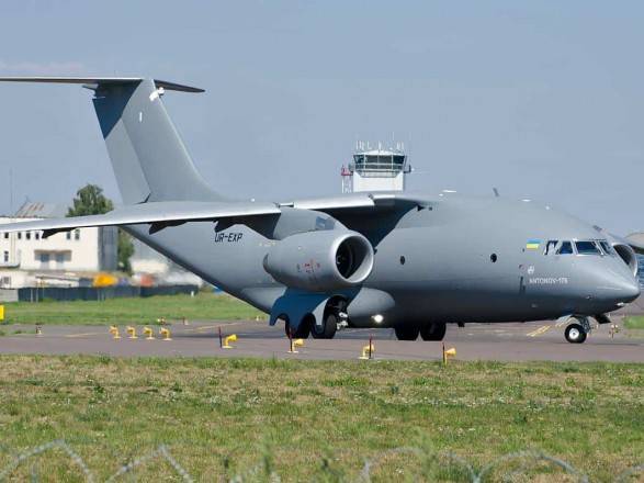 МВД Украины заказало чертову дюжину самолетов «Антонов»