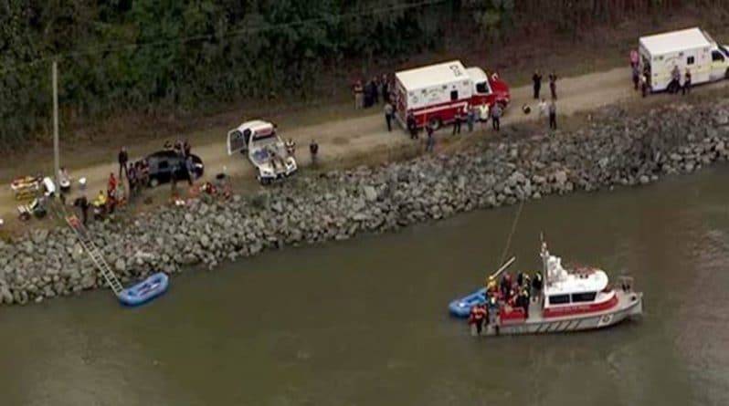 Подросток погиб героем, пытаясь спасти своих родных, когда их машина погрузилась в воду канала