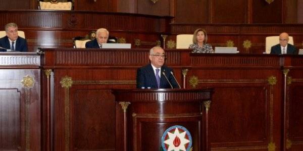 Парламент Азербайджана единогласно утвердил Али Асадова премьером страны