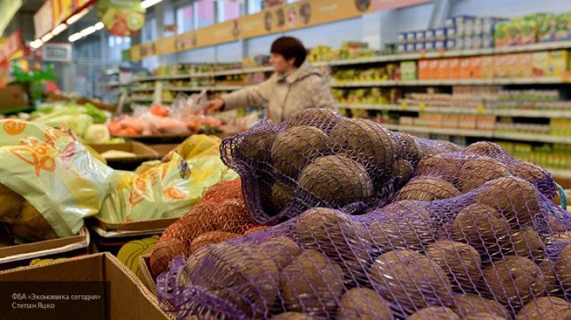 Цены на продукты в России и на Украине сравнили в Сети