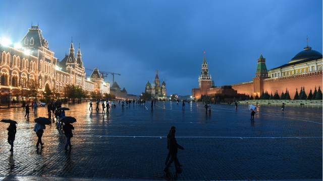 Синоптики объявили "желтый" уровень опасности в Москве из-за ветра