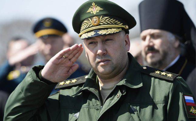 Подковерная война: в ВКС России созрела тихая оппозиция главкому Суровикину