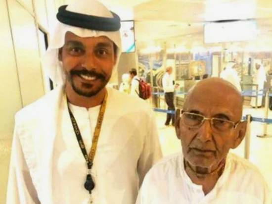 Йог, прибывший в аэропорт Абу-Даби, оказался старейшим человеком на Земле