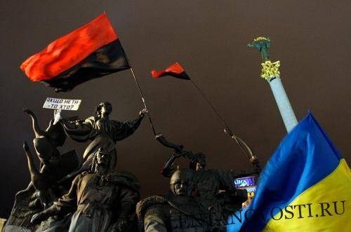 «Проси прощения!» — поляки заставили украинца съесть бандеровский флаг