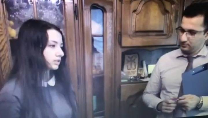 Сестры Хачатурян показали, как убили своего отца