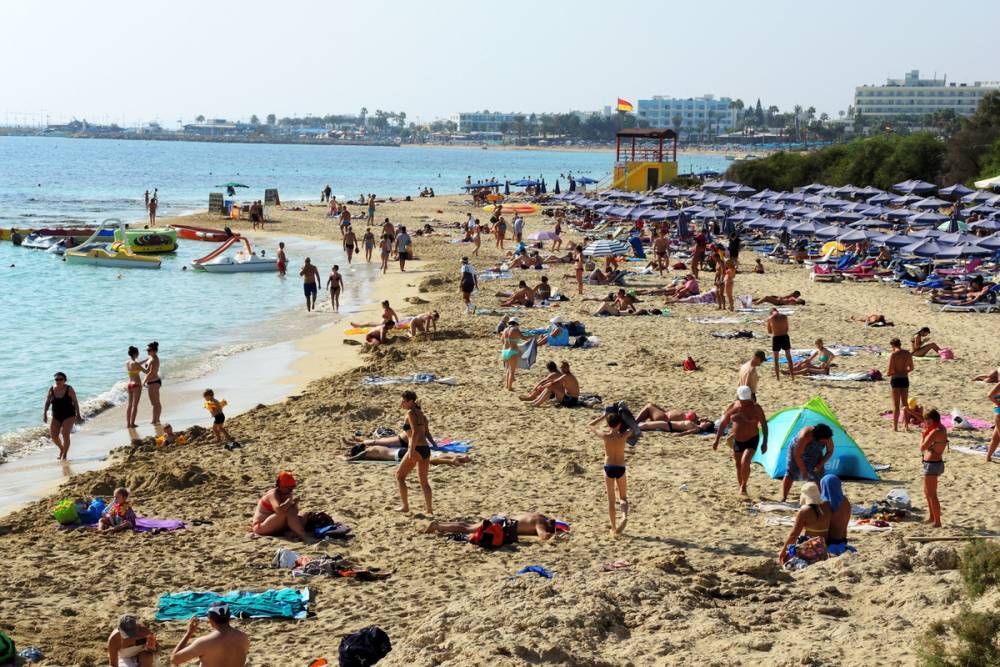 Российским туристам рассказали, куда поехать отдыхать вместо Турции