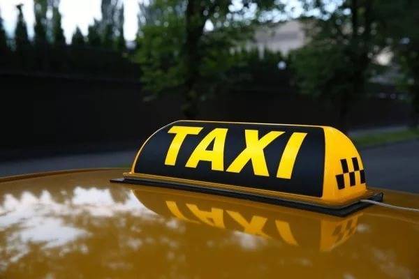 Эксперты дали прогноз по рынку легального такси в России