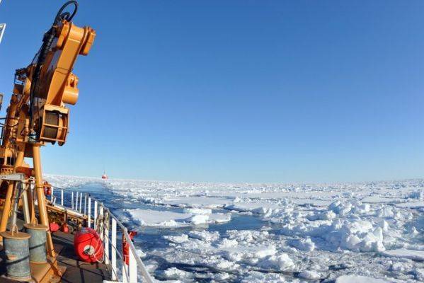 Кабмин предлагает альтернативную поддержку для нефтяников в Арктике: СМИ