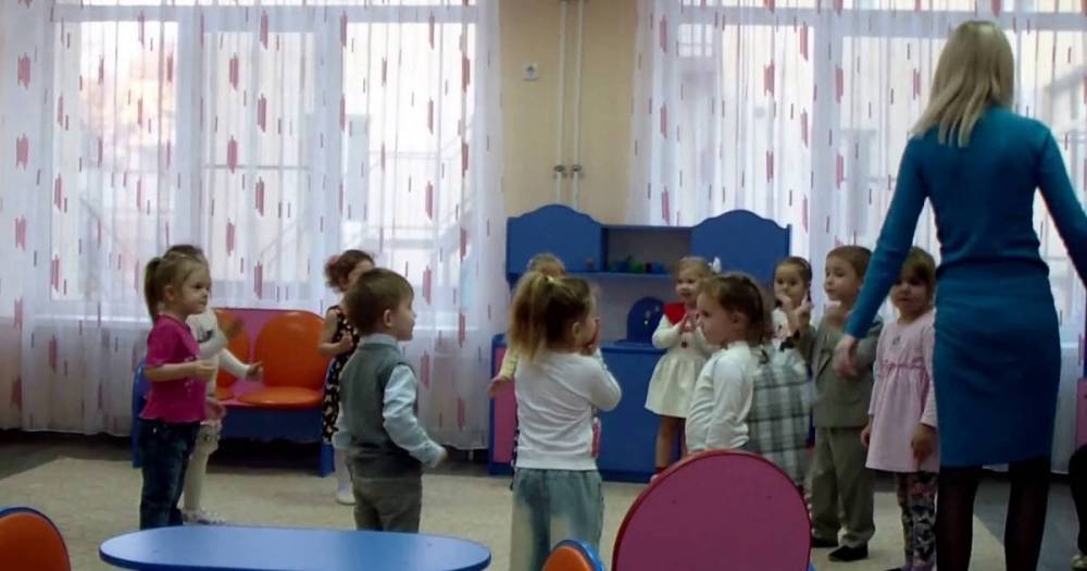В детском саду воспитательницу уволили из-за сказки для детей