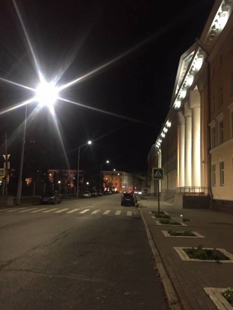 В Архангельске установили новые фонарные столбы