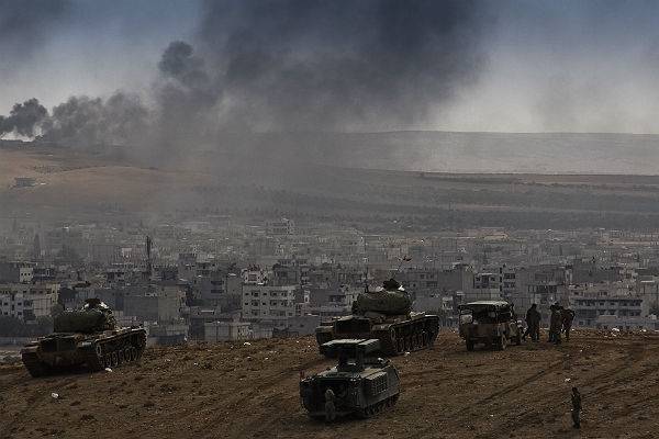ВВС Турции начали бомбить сирийских курдов, вызвав панику
