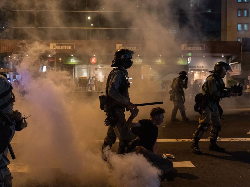 Экономика Гонконга впала в рецессию на фоне массовых протестов