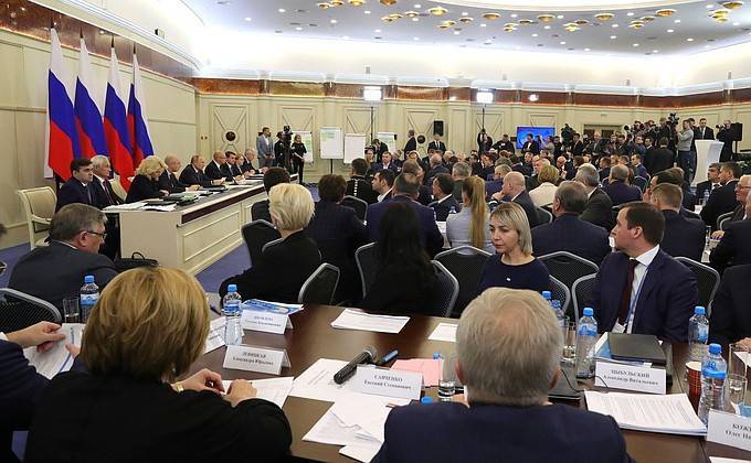 Заседание президиума Госсовета о&nbsp;задачах субъектов Российской Федерации в&nbsp;сфере здравоохранения