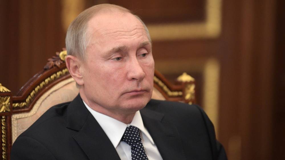Путин призвал извлечь максимальный эффект из направленных на здравоохранение средств