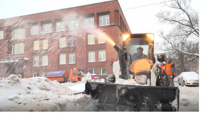 Власти Петербурга рассказали об уборке снега зимой