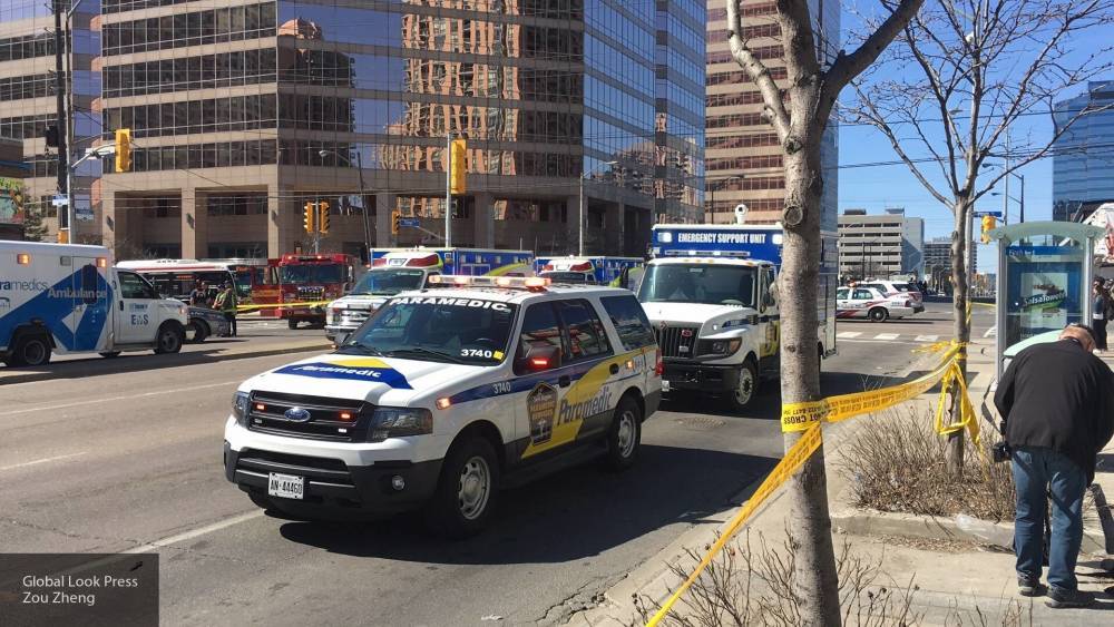 Пять подростков получили тяжелые травмы во время стрельбы в Торонто