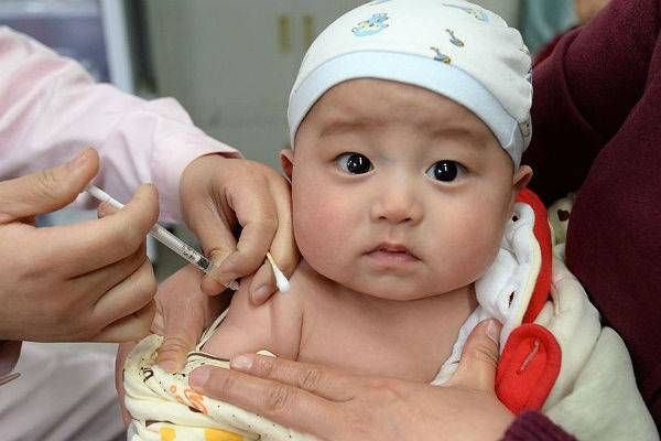 Минздрав Китая призвал сделать детям и старикам прививки от гриппа