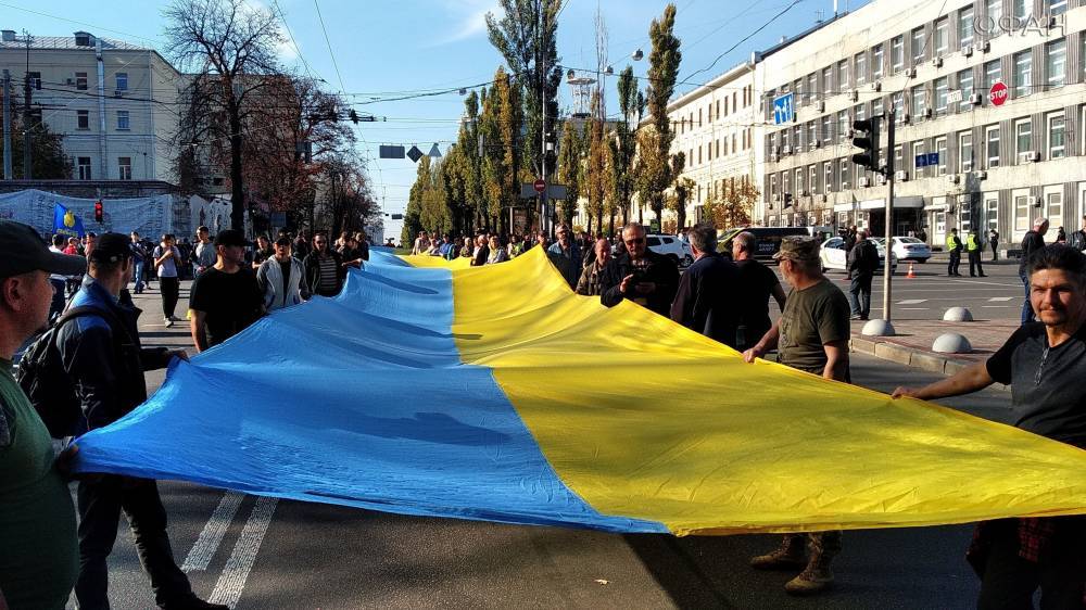 Украинское посольство назвало провокацией встречу главы Чехии с крымскими татарами