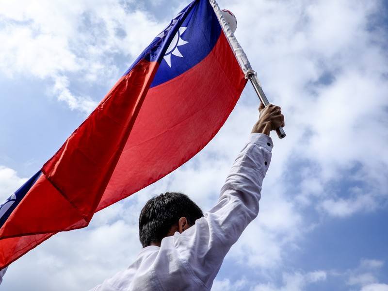 Полиция Тайваня задержала россиянина за незаконную продажу флагов