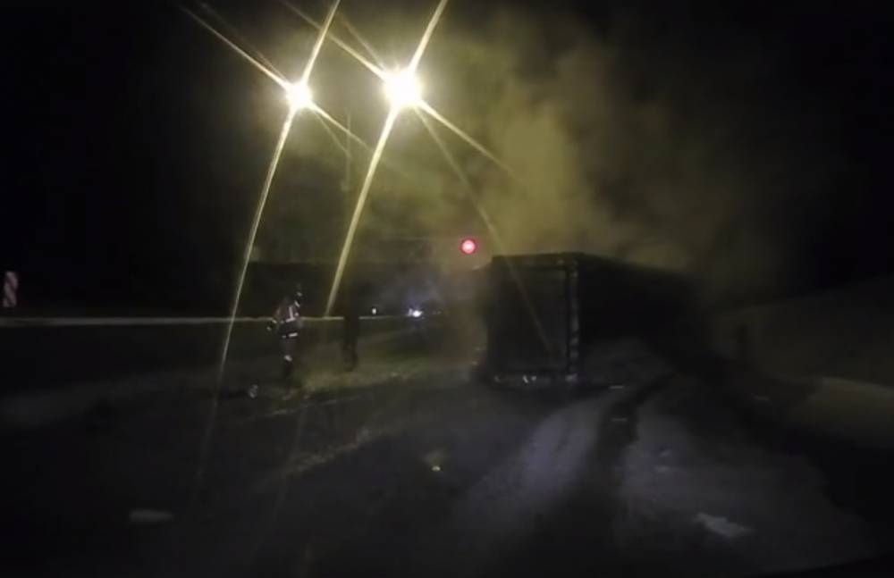Появились кадры с места ДТП с погибшим водителем большегруза на «Сортавале»