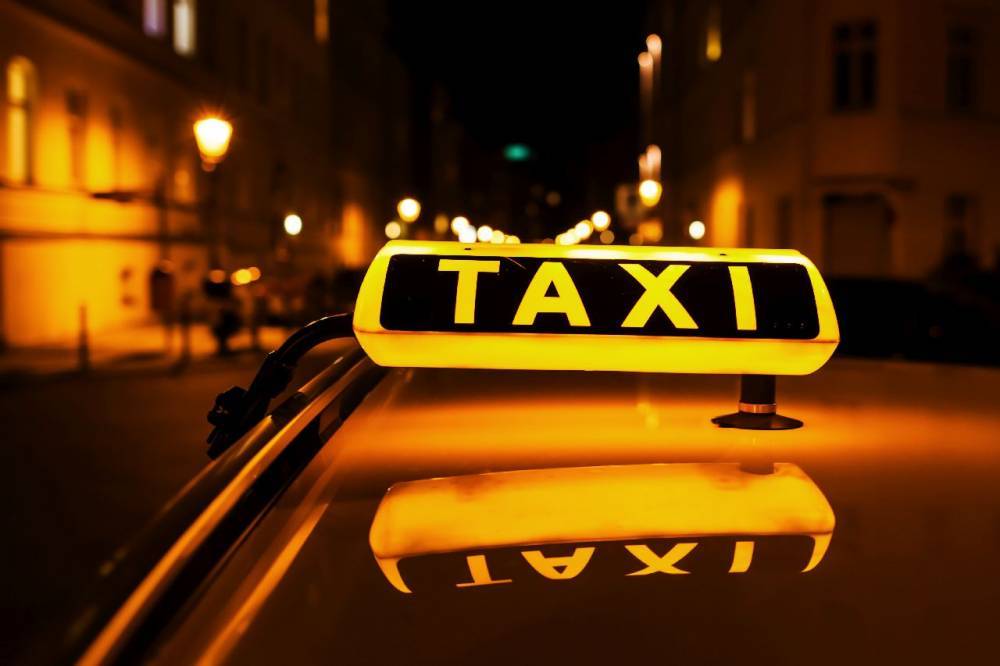 Нью-йоркские "желтые такси" станут электрическими