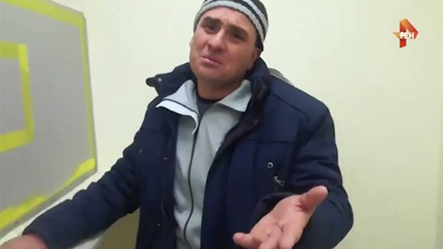 Видео с устроившим пьяный авиадебош в Домодедово пассажиром