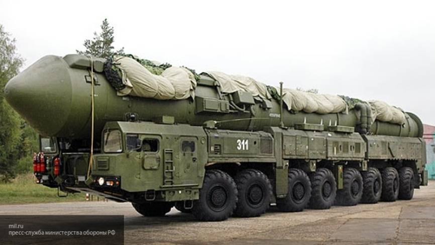 Минобороны опубликовало кадры установки ракеты «Ярс» в Калужской области