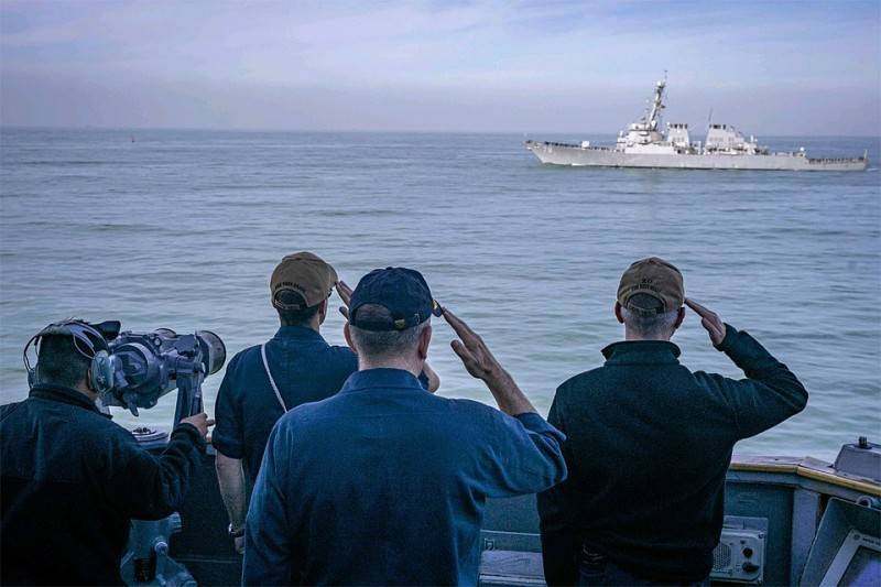 Эксперт: Реальное усиление группировки натовских кораблей в Черном море пока невозможно