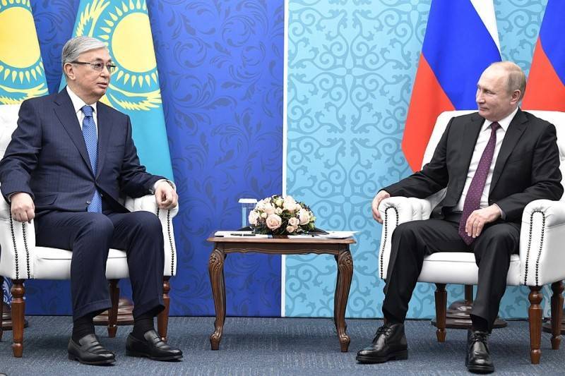 Путин и Токаев договорились сделать забор пониже