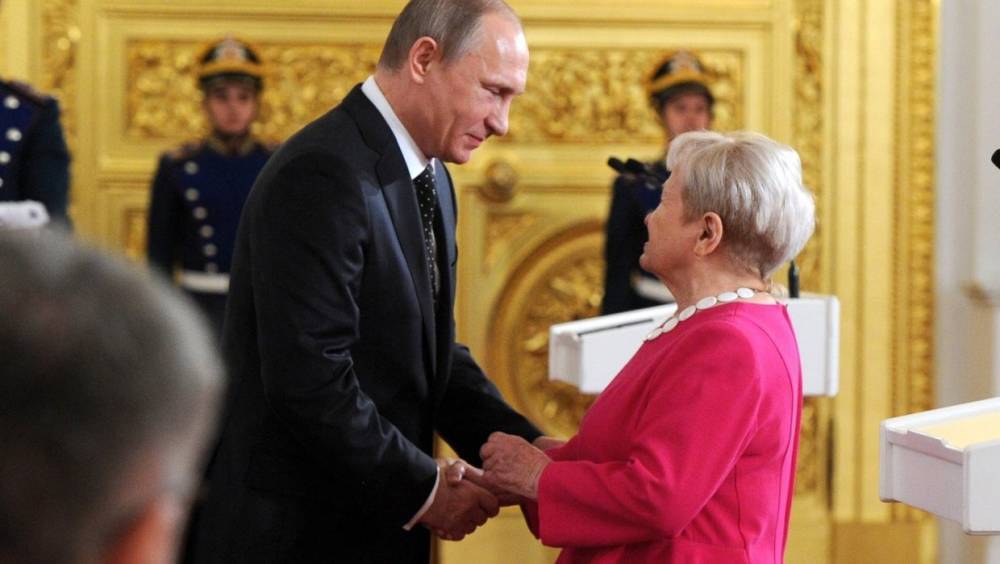 Путин поздравил Александру Пахмутову с 90-летним юбилеем